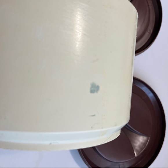 Vintage Sterilite canisters with mushrooms /vegetables. Cream / brown lids - Picture 4 of 7